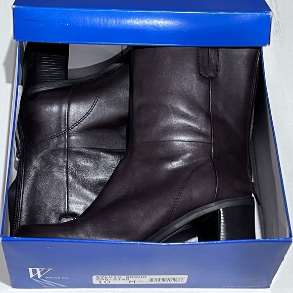 White Mountain Brown Leather Boots with Chunky Block Heel and Zipper - Picture 8 of 8